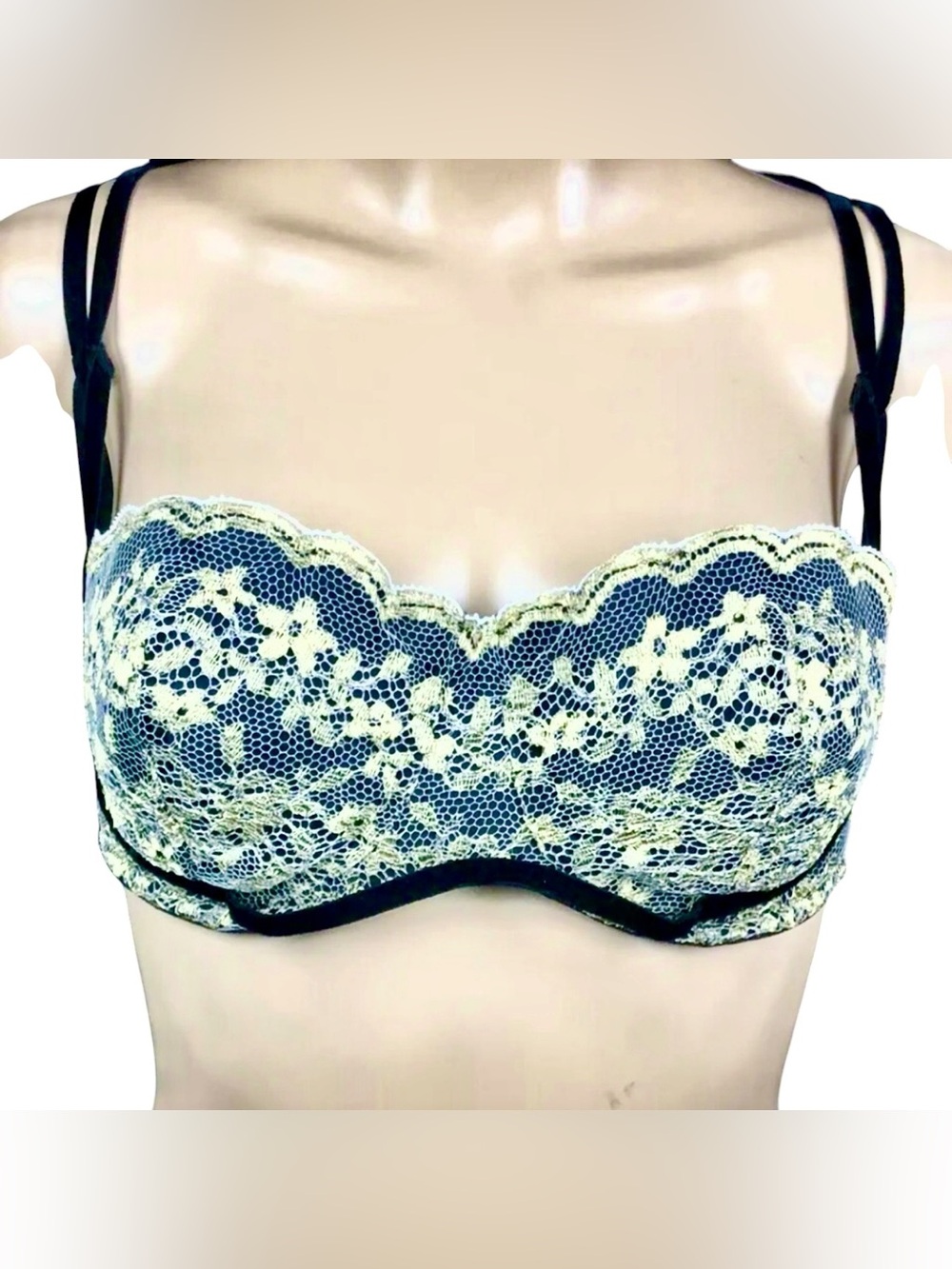 MARVEL by La Perla 38C
Padded Bra Black Gold Lace Sheer
Mesh Scalloped Trim NWOT